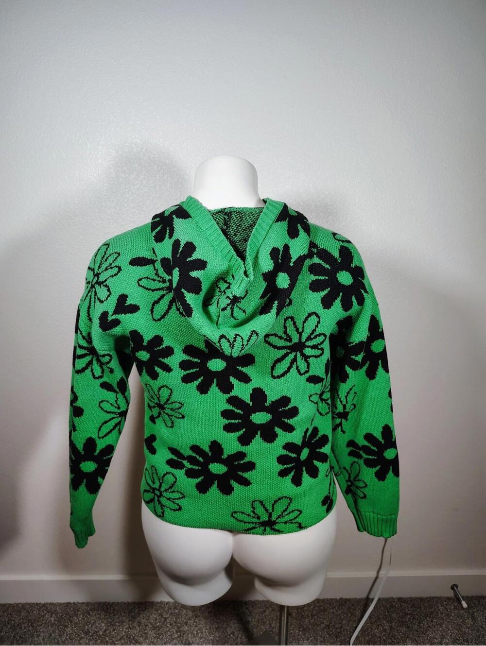 Women's Sweater Green Flower Black Flowers Hippie Retro Chic Sz S fits M/L - Picture 4 of 9